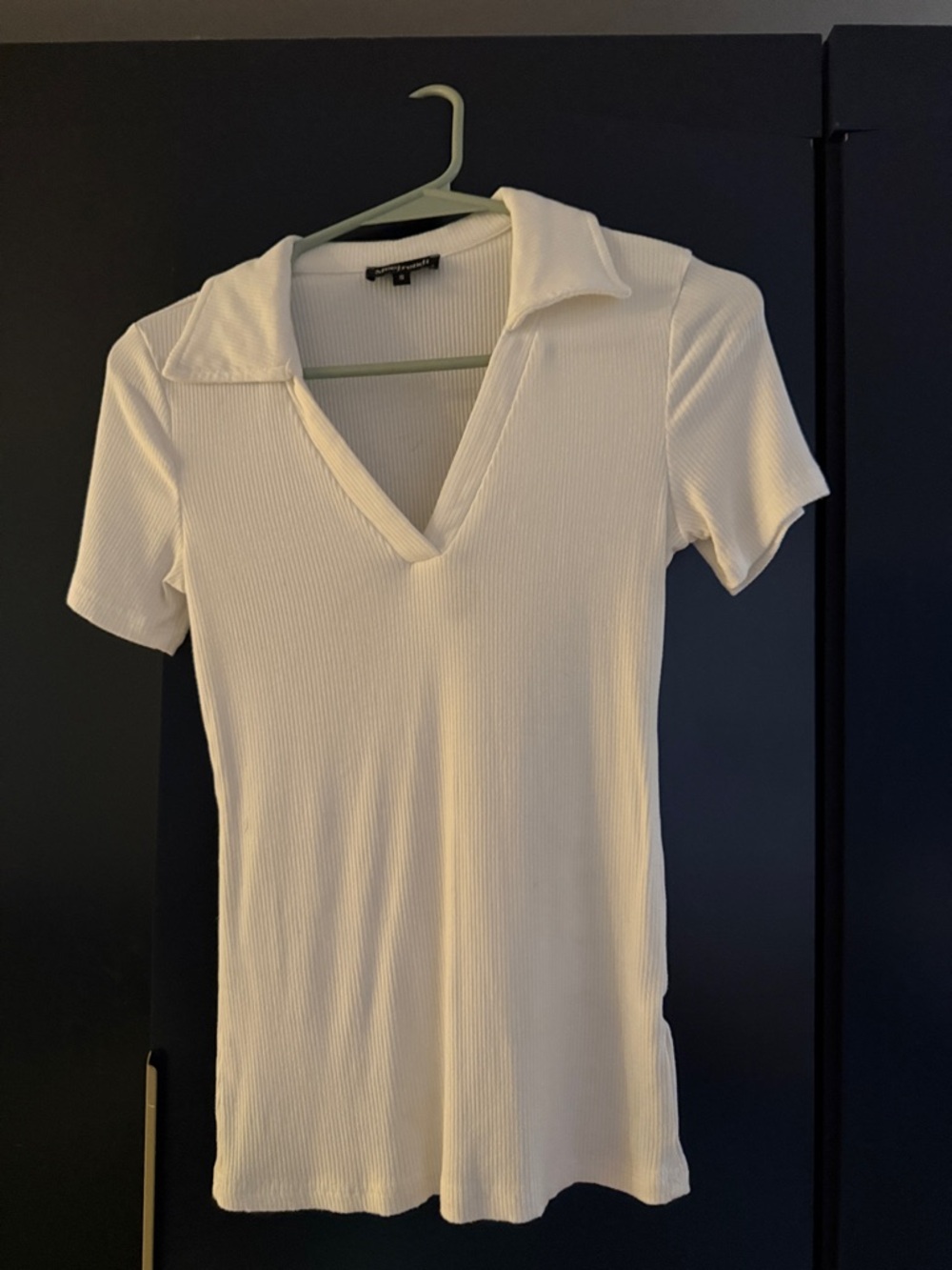 Ribbed V-Neck Polo Tee - White
